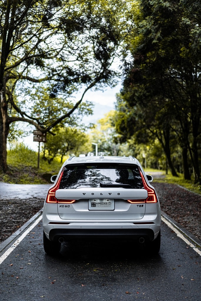 Volvo汽車XC60在南投情境照